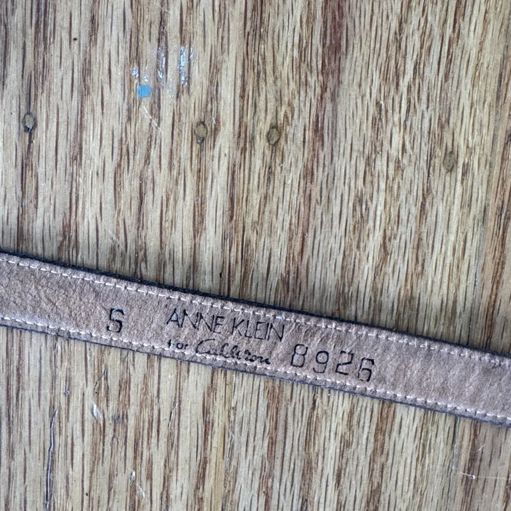 Bundle of Vintage Woven and Leather Belts - Picture 3 of 9